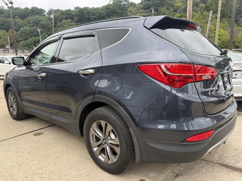 2015 Hyundai Santa Fe 2.4L SPORT - Photo 2 - Pittsburgh, PA 15226