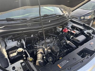 2016 Ford Explorer Platinum   - Photo 13 - Pittsburgh, PA 15226