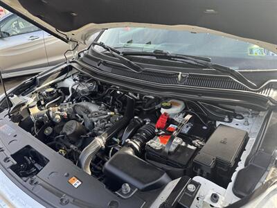 2016 Ford Explorer Platinum   - Photo 14 - Pittsburgh, PA 15226
