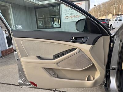 2014 Kia Optima LX   - Photo 15 - Pittsburgh, PA 15226