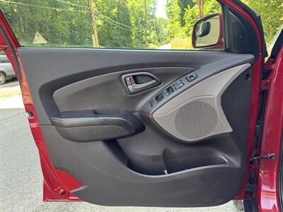 2015 Hyundai TUCSON SE   - Photo 32 - Pittsburgh, PA 15226