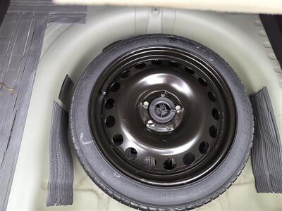 2013 Chevrolet Sonic LT Auto - Photo 13 - Pittsburgh, PA 15226