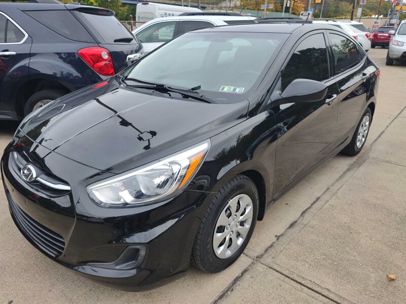 2016 Hyundai Accent SE