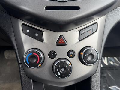 2015 Chevrolet Sonic LT Auto   - Photo 21 - Pittsburgh, PA 15226