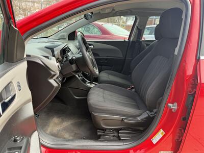 2015 Chevrolet Sonic LT Auto   - Photo 15 - Pittsburgh, PA 15226