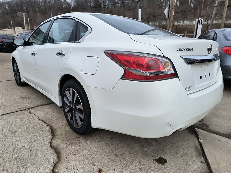 2015 Nissan Altima 2.5 S - Photo 2 - Pittsburgh, PA 15226
