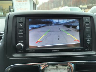 2014 Chrysler Town & Country Touring   - Photo 22 - Pittsburgh, PA 15226
