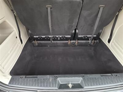 2014 Chrysler Town & Country Touring   - Photo 14 - Pittsburgh, PA 15226