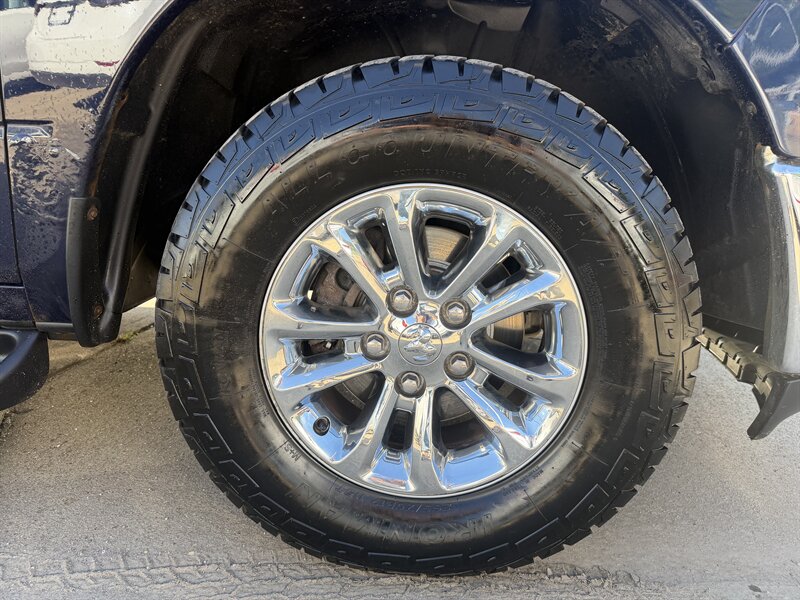 2013 RAM 1500 SLT - Photo 15 - Pittsburgh, PA 15226