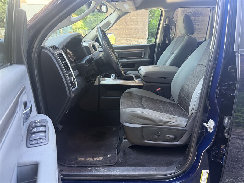2013 RAM 1500 SLT - Photo 30 - Pittsburgh, PA 15226
