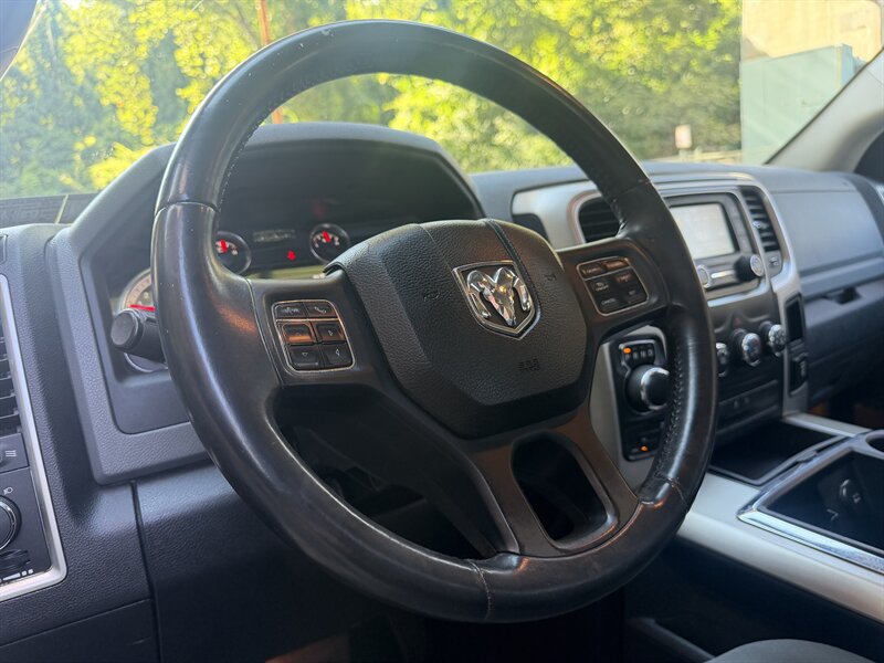 2013 RAM 1500 SLT - Photo 32 - Pittsburgh, PA 15226