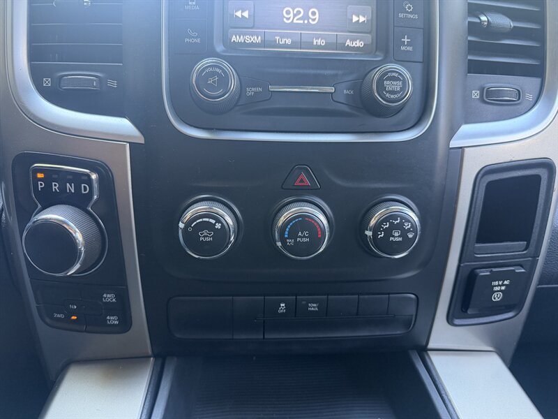 2013 RAM 1500 SLT - Photo 39 - Pittsburgh, PA 15226
