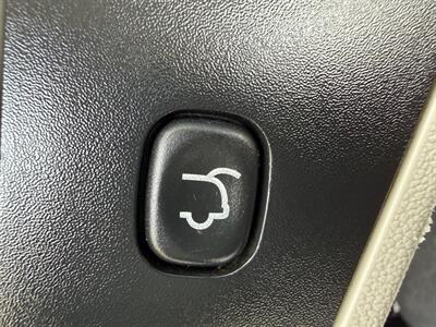 2014 Dodge Grand Caravan SXT   - Photo 36 - Pittsburgh, PA 15226