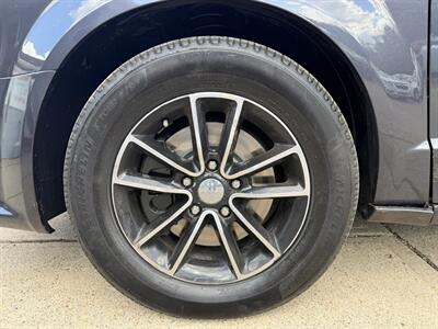 2014 Dodge Grand Caravan SXT   - Photo 7 - Pittsburgh, PA 15226