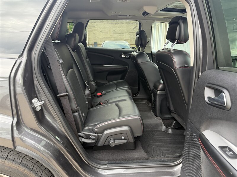 2014 Dodge Journey R/T - Photo 32 - Pittsburgh, PA 15226