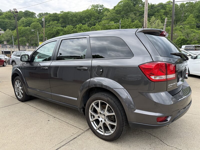 2014 Dodge Journey R/T - Photo 2 - Pittsburgh, PA 15226