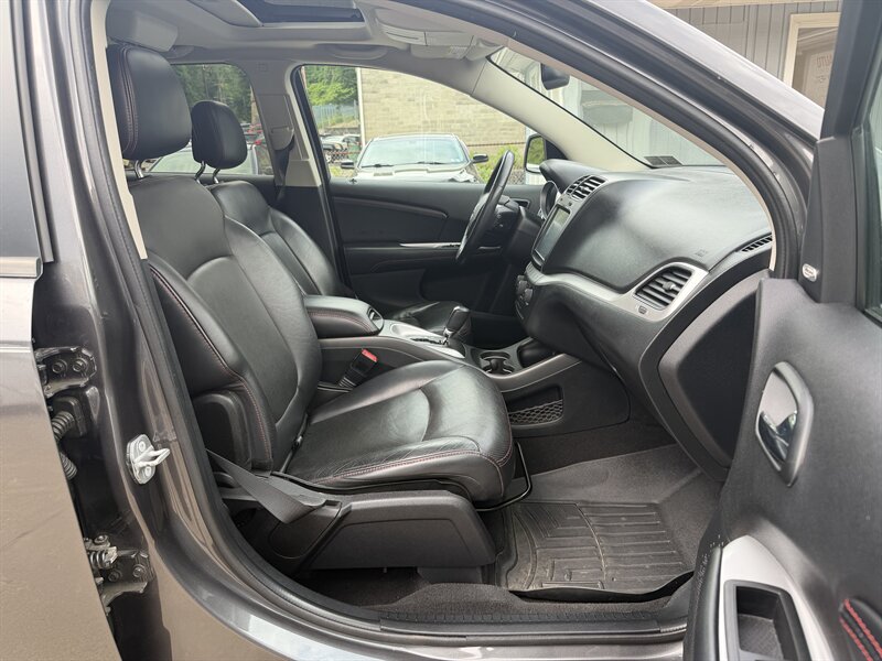 2014 Dodge Journey R/T - Photo 31 - Pittsburgh, PA 15226