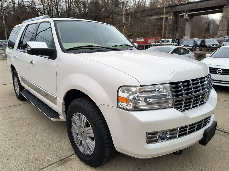 2009 Lincoln Navigator - Photo 5 - Pittsburgh, PA 15226