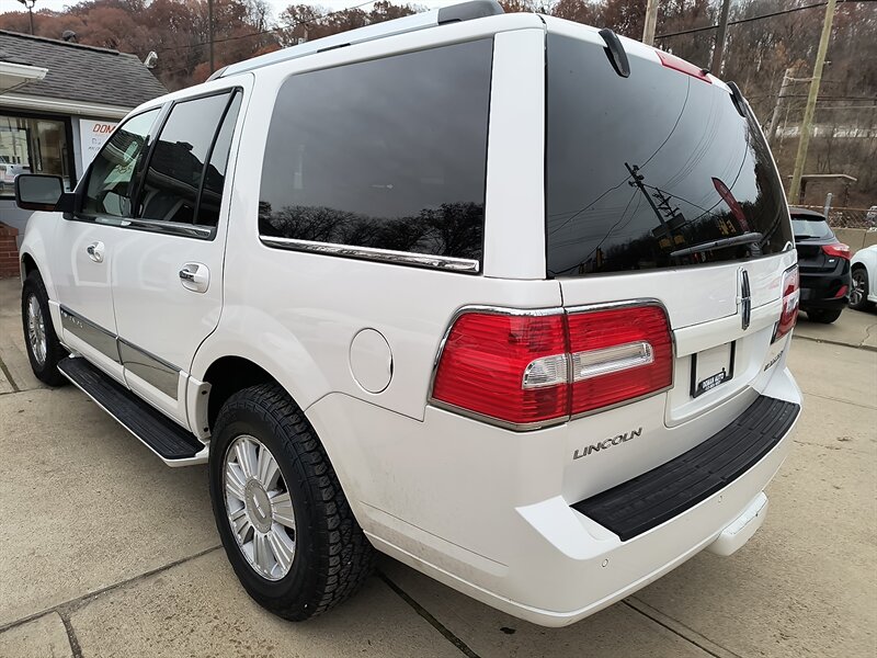 2009 Lincoln Navigator - Photo 2 - Pittsburgh, PA 15226