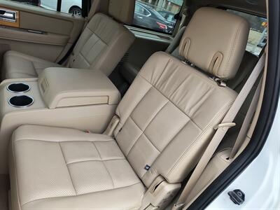2009 Lincoln Navigator - Photo 10 - Pittsburgh, PA 15226