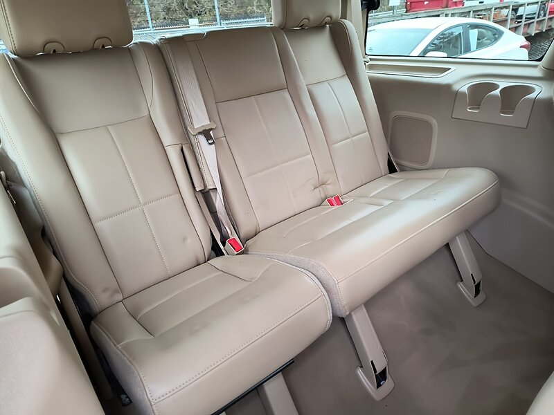 2009 Lincoln Navigator - Photo 12 - Pittsburgh, PA 15226