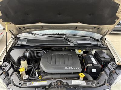 2013 Dodge Grand Caravan SE   - Photo 11 - Pittsburgh, PA 15226