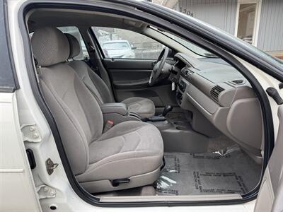 2004 Chrysler Sebring   - Photo 8 - Pittsburgh, PA 15226