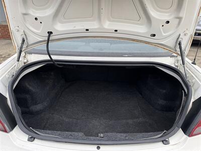 2004 Chrysler Sebring   - Photo 9 - Pittsburgh, PA 15226