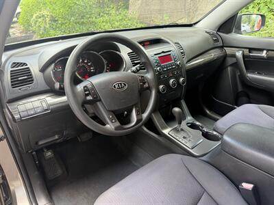 2011 Kia Sorento LX - Photo 17 - Pittsburgh, PA 15226