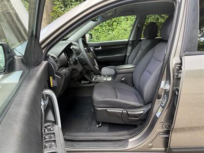 2011 Kia Sorento LX - Photo 19 - Pittsburgh, PA 15226