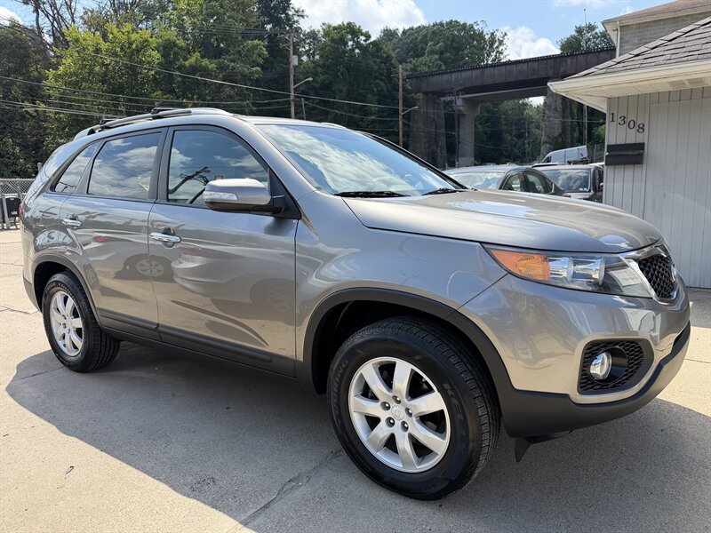 2011 Kia Sorento LX - Photo 5 - Pittsburgh, PA 15226