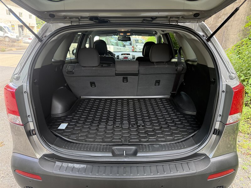 2011 Kia Sorento LX - Photo 30 - Pittsburgh, PA 15226