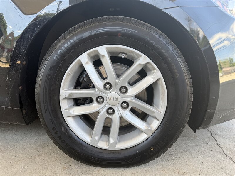 2012 Kia Optima LX - Photo 12 - Pittsburgh, PA 15226