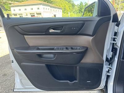 2017 GMC Acadia Limited   - Photo 32 - Pittsburgh, PA 15226