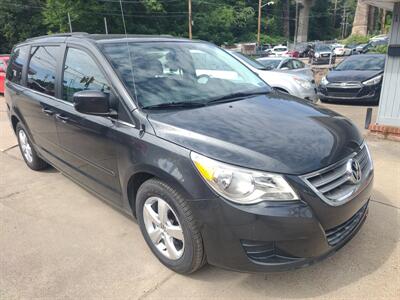 2011 Volkswagen Routan SE   - Photo 5 - Pittsburgh, PA 15226