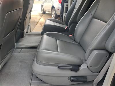 2011 Volkswagen Routan SE   - Photo 10 - Pittsburgh, PA 15226