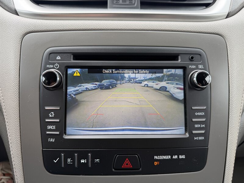 2017 Chevrolet Traverse LS - Photo 15 - Pittsburgh, PA 15226