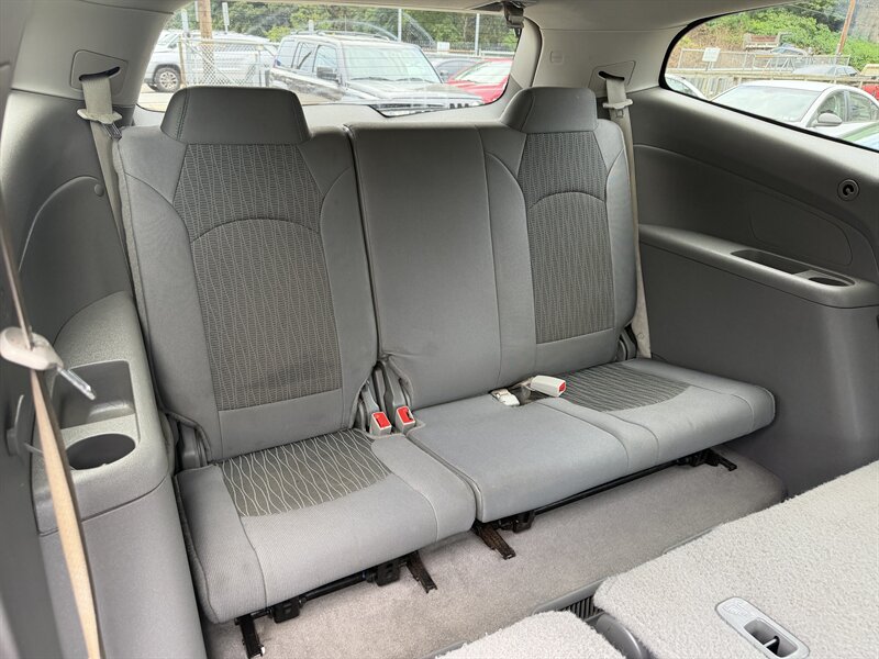 2017 Chevrolet Traverse LS - Photo 20 - Pittsburgh, PA 15226
