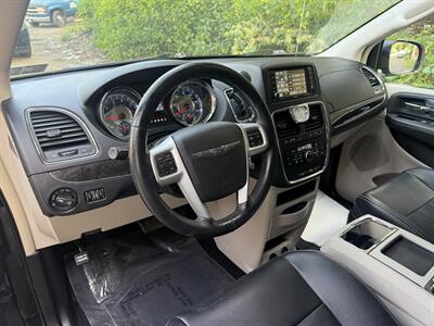 2015 Chrysler Town & Country Touring-L - Photo 20 - Pittsburgh, PA 15226
