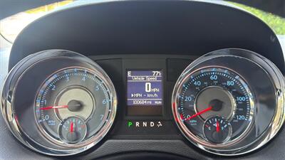 2015 Chrysler Town & Country Touring-L - Photo 23 - Pittsburgh, PA 15226