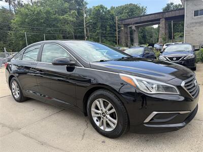 2017 Hyundai Sonata SE   - Photo 5 - Pittsburgh, PA 15226