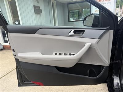 2017 Hyundai Sonata SE   - Photo 16 - Pittsburgh, PA 15226
