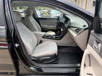 2017 Hyundai Sonata SE   - Photo 27 - Pittsburgh, PA 15226