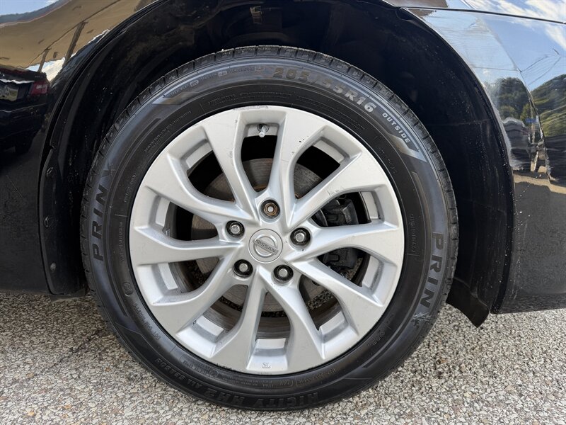 2017 Nissan Sentra S - Photo 10 - Pittsburgh, PA 15226