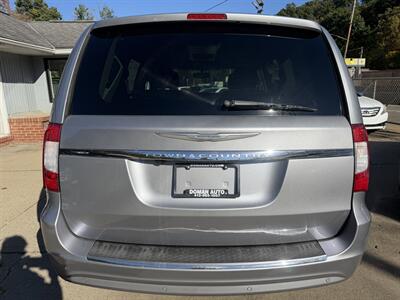 2013 Chrysler Town & Country Touring-L - Photo 3 - Pittsburgh, PA 15226
