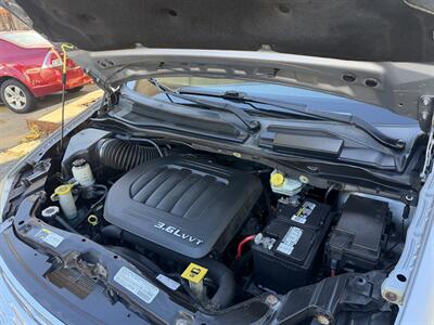 2013 Chrysler Town & Country Touring-L - Photo 13 - Pittsburgh, PA 15226
