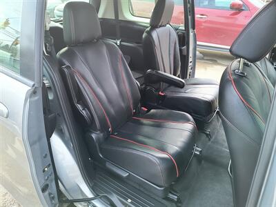 2012 Mazda Mazda5 Grand Touring   - Photo 11 - Pittsburgh, PA 15226
