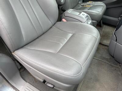 2006 Dodge Grand Caravan SXT   - Photo 11 - Pittsburgh, PA 15226