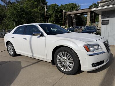 2012 Chrysler 300C   - Photo 9 - Pittsburgh, PA 15226