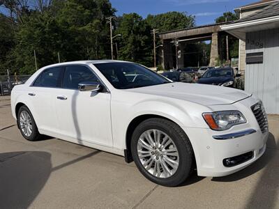 2012 Chrysler 300C   - Photo 10 - Pittsburgh, PA 15226